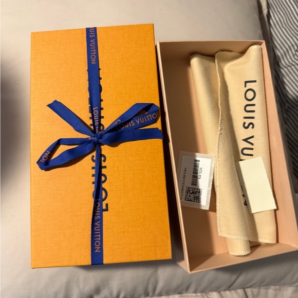 Louis Vuitton Brown Checkered Wallet - Picture 2 of 3